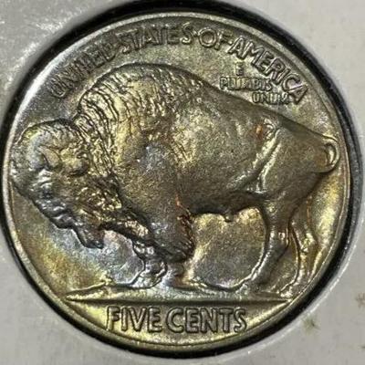 1930 UNCIRCULATED/LIGHTLY TONED CONDITION BUFFALO NICKEL AS PICTURED.