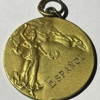 Vintage Gold-tone Balfour Metal Espanol Souvenir Award Token as Pictured. (Size of a Half Dollar).