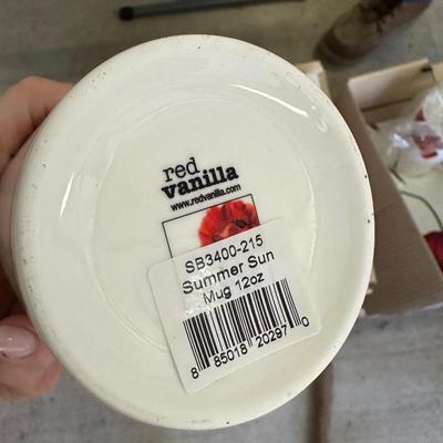 Red Vanilla Summer Sun Dish Lot