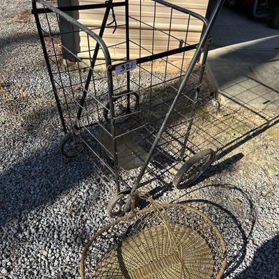 Market Cart & Wire Basket