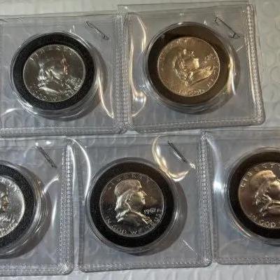 (5) PROOF 90% SILVER FRANKLIN HALF DOLLARS IN COIN CAPSULES & 2.5" x 2.5" FLIPS AS PICTURED.