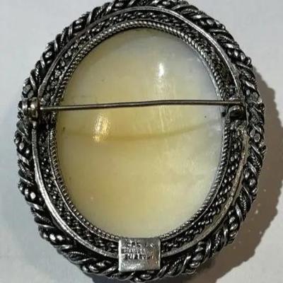 Vintage Sterling Silver Bezel Cameo Pin Made in Palestine in Good Preowned Condition.