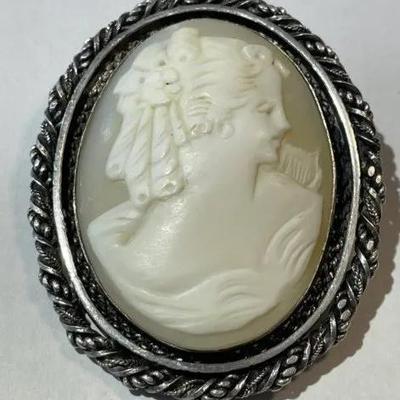 Vintage Sterling Silver Bezel Cameo Pin Made in Palestine in Good Preowned Condition.