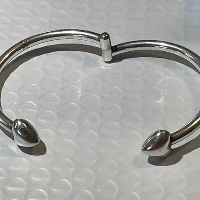Vintage Double Heart Sterling .925 Silver Hinged Bangle Bracelet 7.5"to 8" Wrist Size in Good Preowned Condition.