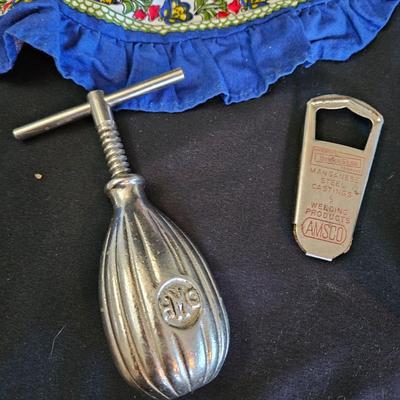 Vintage Bread Box, Aprons, Gadgets and More (K-DW)