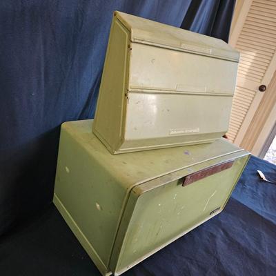 Vintage Bread Box, Aprons, Gadgets and More (K-DW)