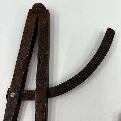 N433 Lot of Antique Calipers