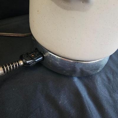 Akron Electric Soup Tureen & West Bend Electric Bean Pots (K-DW)