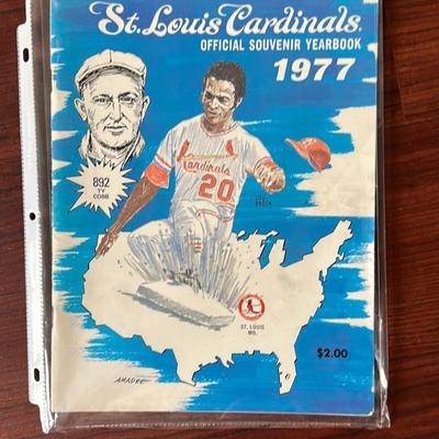 1977 St. Louis cardinals official souvenir yearbook