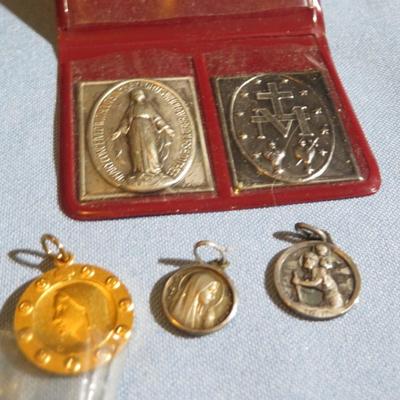 Catholic Religious Rosery and Cross Lot - Estate Jewelry Lot