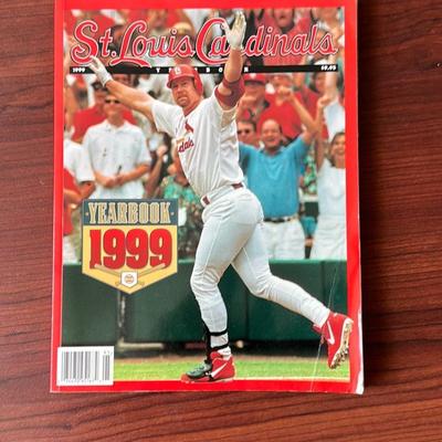 1999 St Louis Cardinals Baseball Yearbook