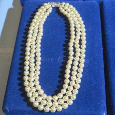 Camrose and Kross JBK Jewelry Lot 7pcs -Silver Howlite Turquoise Color Necklace - Crystal Sunburst brooch +++