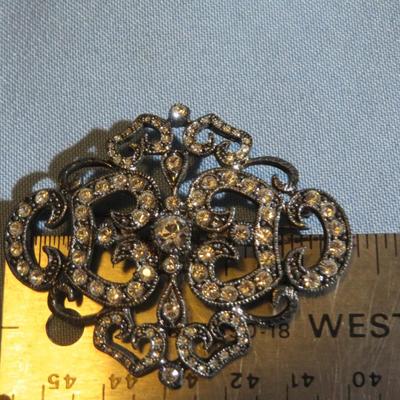 Camrose and Kross JBK Jewelry Lot 7pcs -Silver Howlite Turquoise Color Necklace - Crystal Sunburst brooch +++