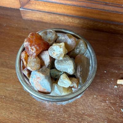 Estate collection of shells, rocks and minerals, group lot