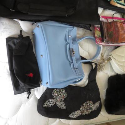 Handbags & Purse Lot - All seen on bed