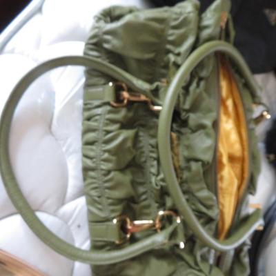 Handbags & Purse Lot - All seen on bed