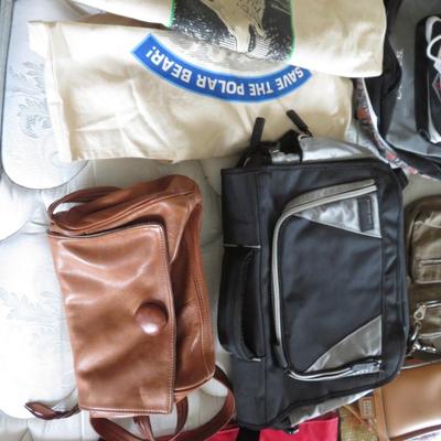 Handbags & Purse Lot - All seen on bed