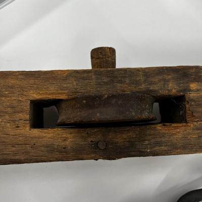 N441 Antique Cast Iron & Wood Pulleys