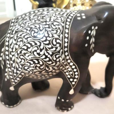 6 Elephant Statues