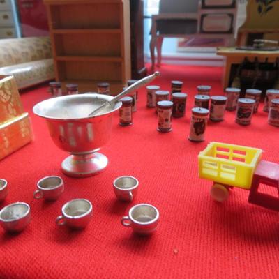 Dollhouse Furniture & Miniatures - Rare Estate Find - Amazing Lot, Must See - Everything seen in photos.