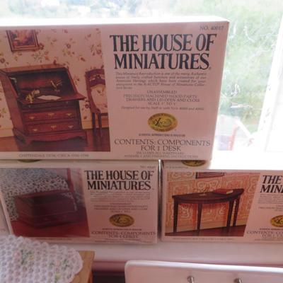 Dollhouse Furniture & Miniatures - Rare Estate Find - Amazing Lot, Must See - Everything seen in photos.