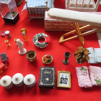 Dollhouse Furniture & Miniatures - Rare Estate Find - Amazing Lot, Must See - Everything seen in photos.