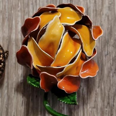 (2) Vintage Brooches