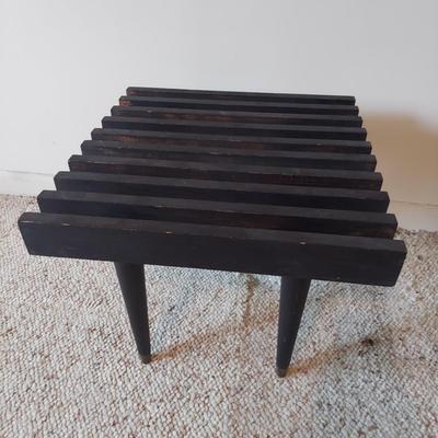 Mid Century Slatted Wood Side Table Plant Stand (B2-BBL)