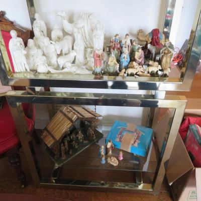 Nativity Scene - Group Lot - Some Broken Pieces. Please grade by photos.