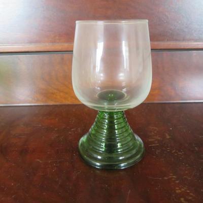 6 German Roemer Green Beehive Cordial Liqueur Glasses 3-1/2" tall MINT