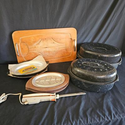 Roasting Pans, Carving Board and More (K-DW)