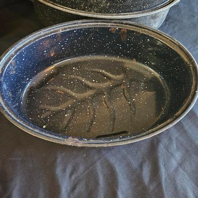 Roasting Pans, Carving Board and More (K-DW)
