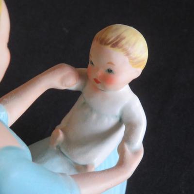 Vintage Hummel Goebel Rock a Bye Baby figurine. Late 1950. West Germany