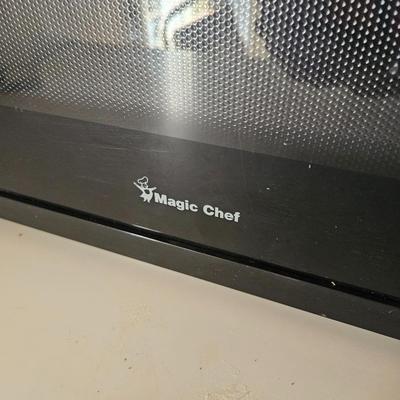 MagicChef Microwave (K-DW)