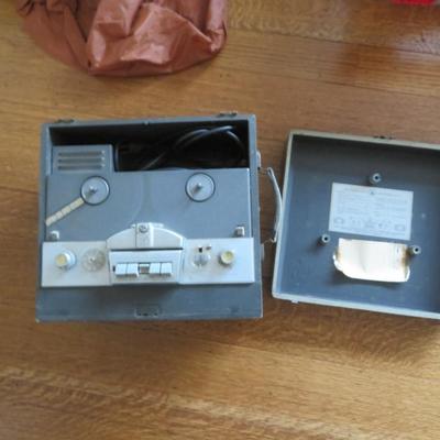 VINTAGE ANTIQUE TAPE-O-MATIC REEL-TO-REEL RECORDER 1950S VOICE OF MUSIC