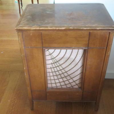 HoffmanAntique radio Record player