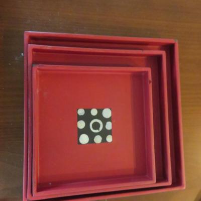 Lacquer Tray & Wood Trays - Estate Lot
