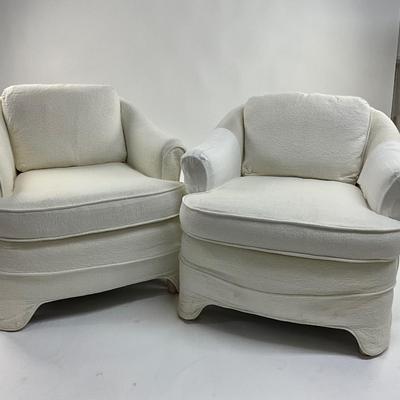 807 Pair of Hickory Kaylyn Slipcovered Club Chairs