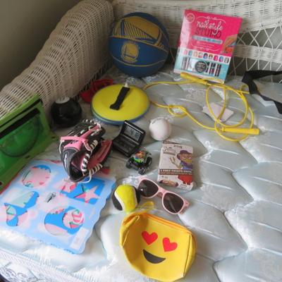 Kids Toys - Estate Group Lot - Please Grade By Photos