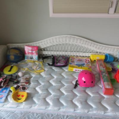 Kids Toys - Estate Group Lot - Please Grade By Photos