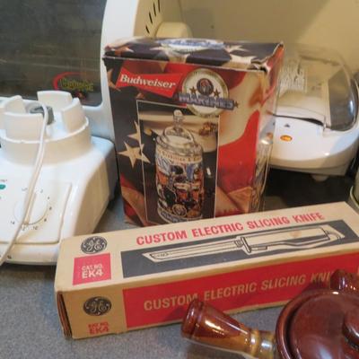 Kitchen Small Appliances and Houshold Goods - Estate Counter Top Group Lot every thing en counters