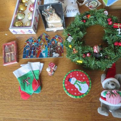 Christmas Ornament Lot 1 - Estate fresh Holiday LotAll the Christmas items in the photos.