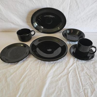 Black Dinnerware Set with Fiesta Platter (K-DW)