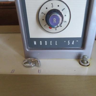 Sewing Machine Lot - Vintage Kenmore Sewing machine With Accesories. All Seen In Photos.