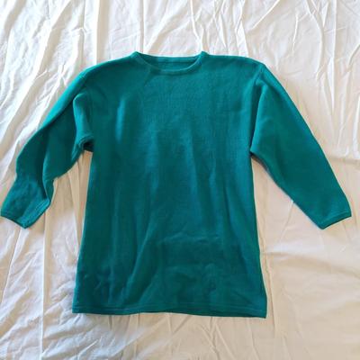 Vintage Womenâ€™s Sweaters and Knits Including Lacoste (B1-BBL)