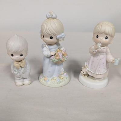 Precious Moments Figures