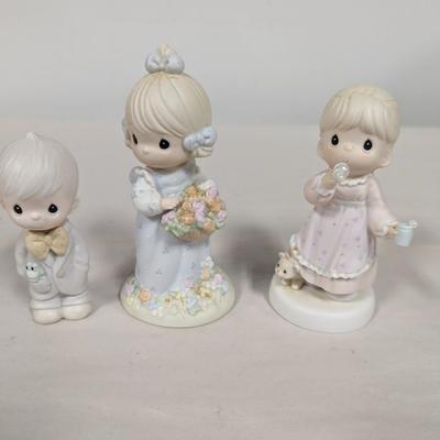Precious Moments Figures