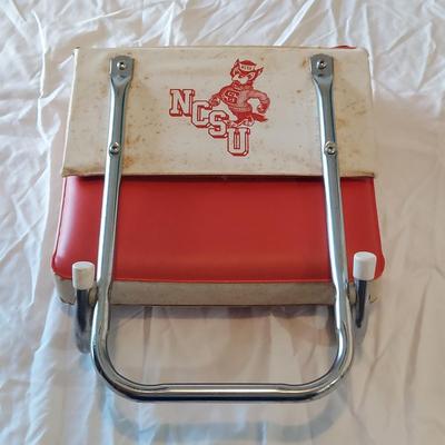 Vintage North Carolina State Merch (B1-BBL)