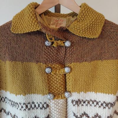 Vintage Knit Capes and Cardigans (B1-BBL)