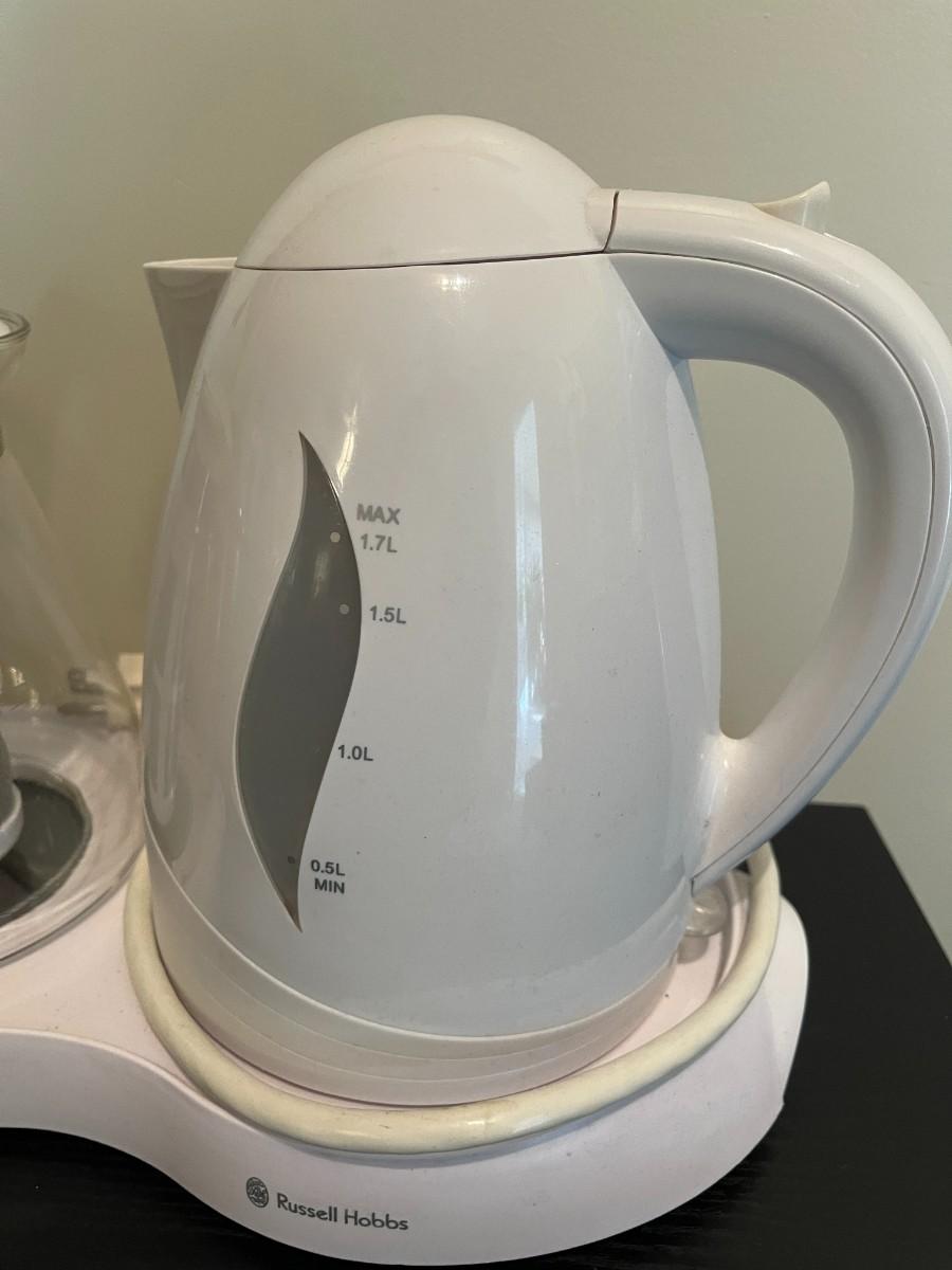 Russell Hobbs Electric Kettle with Glass Carafe